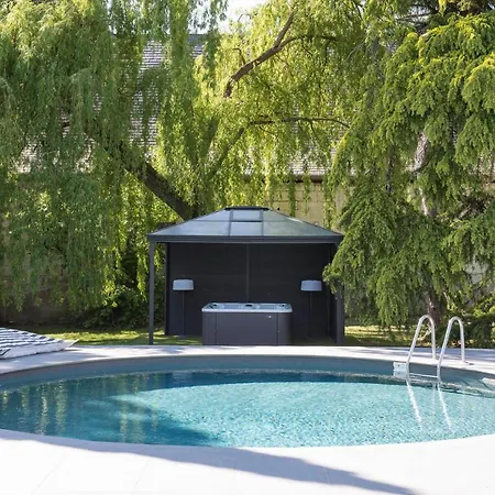 Chateau De La Ronde Vivy