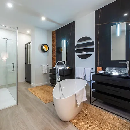 Chateau De La Ronde Guest house