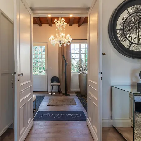 Guest house Chateau De La Ronde 4*